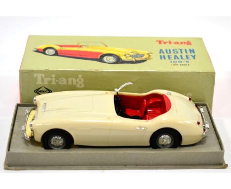 Triang 1:20 Scale Austin Healey cream (E box G-E)