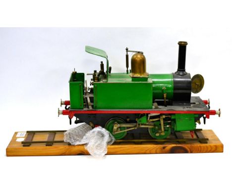 Kit/Scratch Built 3 3/4'' Gauge Live Steam 0-4-0T Locomotive course scale, finished in green, with open cab, on display rail