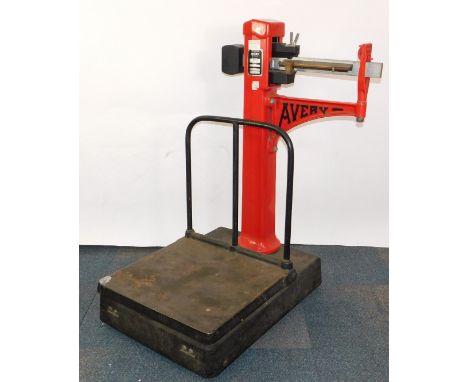 Avery 3205 ABA 250Kg industrial platform scales, No S-630692, 128cm H.