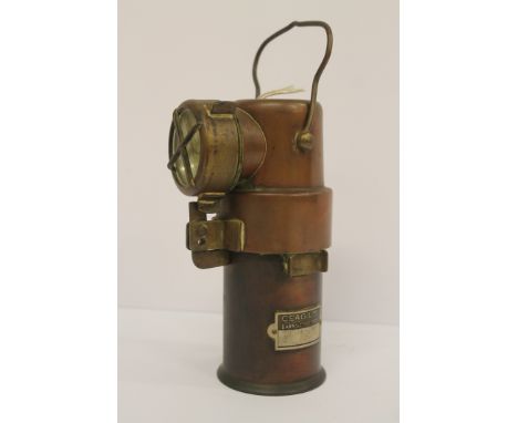 Ceag Miner's Supply Co. Ltd., Barnsley, copper miner's lamp type BE 3 GPII, 21cm including suspension hook.