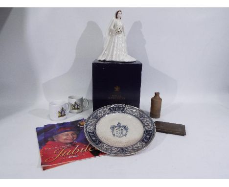 Royal Worcester figure: Her Majesty Queen Elizabeth II &amp; HRH Duke of Edinburgh Diamond Wedding Anniversary 1947-2007, con