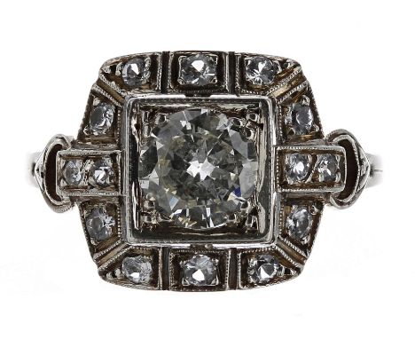 Attractive Art Deco white metal diamond cluster ring,&nbsp;the centre diamond 0.70ct approx 0.70ct, clarity SI, colour K/L, o