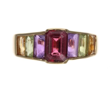14ct yellow gold multi-coloured gem set ring, to include garnet, amethyst, peridot and citrine, 8mm, 3gm, ring size N 