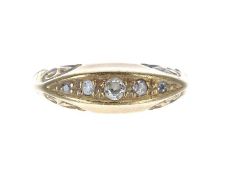 18ct five stone round old-cut diamond ring,&nbsp;width 6mm, 3.3gm, ring size K 