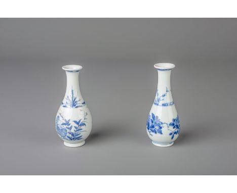 Title: Two Chinese blue and white and underglaze red vases, Kangxi Description: Dimensions:  H 14,5 - 14 cm   