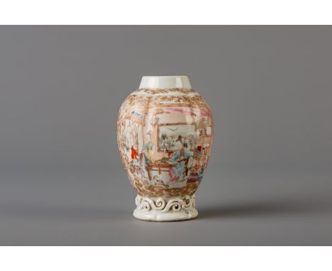 Title: A Chinese famille rose tea caddy with a homely scene, Yongzheng Description: Dimensions:  H 10,5 cm