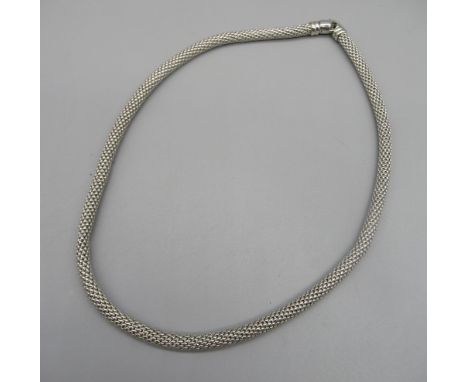 White metal cable chain necklace, the clasp stamped 375, 21.11g 