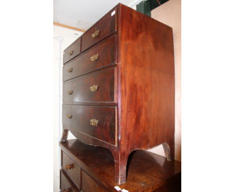 A GEORGE III MAHOGANY CADDY TOP CHEST of two short and three long drawers and standing on splayed bracket feet, approx. 105cm
