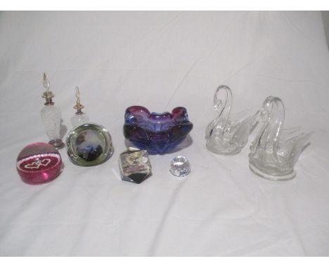 A collection of glassware including Murano glass bowl, pair of glass swans, Caithness glass paperweight etc