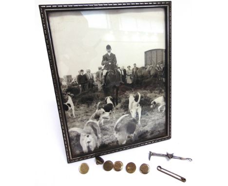WICK &amp; DISTRICT BEAGLES BUTTONS six small brass buttons, three by 'Gaunt London', and three by 'London Badge &amp; Button
