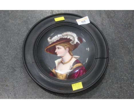 Victorian bowl with portrait decoration and wood surround