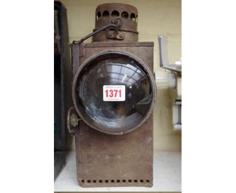 Railwayana:&nbsp;a vintage BR(S) lantern, height including handle 35cm.&nbsp;&nbsp; 