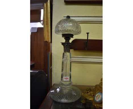 A cut glass table lamp.&nbsp; 