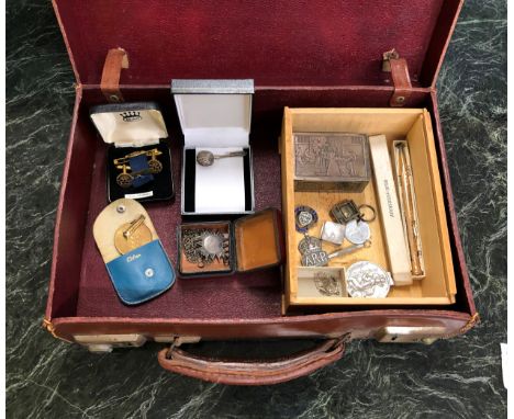 A rummage case of collectables, comprising of A.R.P pin; Guernsey Inner Wheel and British Legion gilt metal and enamel pins, 