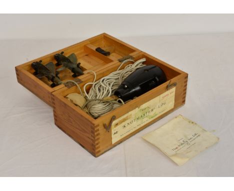 A Walkers "Knotmaster" Log Mark IIIA, model KDO in fitted wooden case with instructions and accessories.