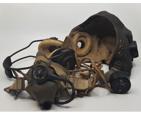 WWF/RAF Interest: A WW2 RAF leather flying helmet&nbsp;and Air Ministry RAF 10A/12161 headset, the&nbsp;headset with&nbsp;cha