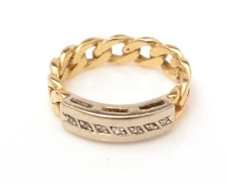 An 18ct gold and diamond ring, of chain link pattern, 4.7g gross. 