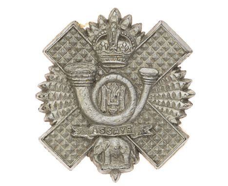 Scottish. Highland Light Infantry WW2 plastic economy HLI glengarry badge  Good scarce Thistle star bearing crown, coiled bug