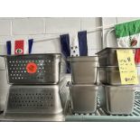 LOT: (7) Bacs en Acier Inox.