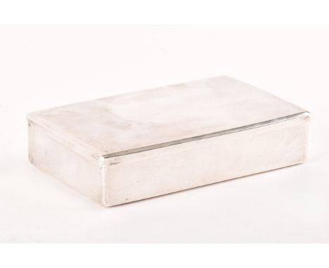 A Victorian silver sandwich box / tin, with full hallmarks for London 1887 by&nbsp;George Unite, 13.2 cm length x 8.1cm width