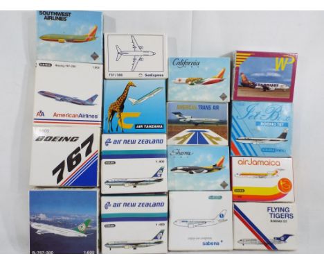 Schabak - sixteen boxed diecast airplanes 1:600 scale comprising 2 x 251609, 907292, 271560, 92363, 61130, 251296, 71481, 611