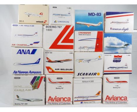 Schabak - sixteen boxed diecast airplanes 1:600 scale comprising 71405, 904611, 81527, 927320, 933239, 936803, 906/67, 936292