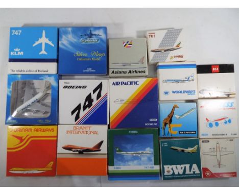 Schabak - sixteen boxed diecast airplanes 1:600 scale comprising 941197, 11517, 901986, 90154, 919455, 921311, 71481, 909/40,