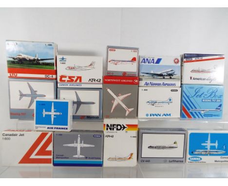 Schabak - sixteen boxed diecast airplanes 1:600 scale comprising 93360, 947564, 908374,  93315, 291438, 929294, 933246, 92962