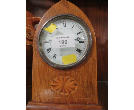 AN EDWARDIAN OAK INLAID MANTEL CLOCK 