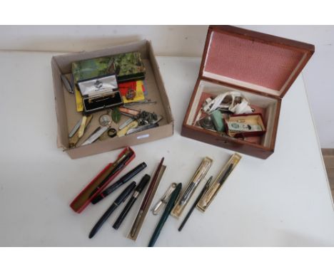 Collection of various assorted ink and other pens including Perfect Point, boxed pens, Parker ink pen, calligraphy type pen e