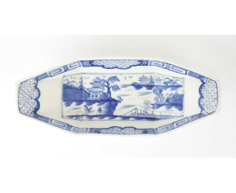 A rare Caughley 'Weir' pattern radish dish, circa 1785-95, of punt shape, painted in underglaze blue with the Weir pattern, w