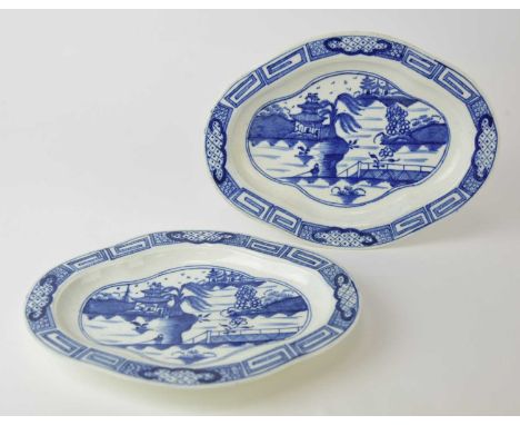 A pair of Caughley 'Weir' dessert pattern tureen stands, circa 1785-93, painted in underglaze blue with the main pattern cont