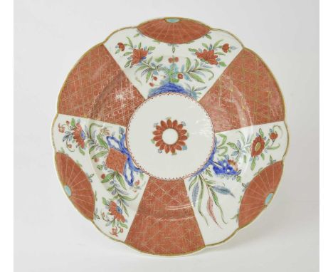 A Caughley 'Scarlet and Gold Japan' dessert plate, circa 1785-90, painted in overglaze enamels and gilt, unmarked, 21.2cm dia