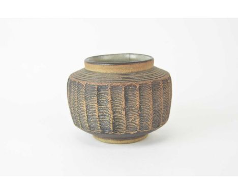 ARR David Leach (1911-2005) for Lowerdown pottery - A stoneware brown ribbed low vase, with grey glazed interior, circa 1970-