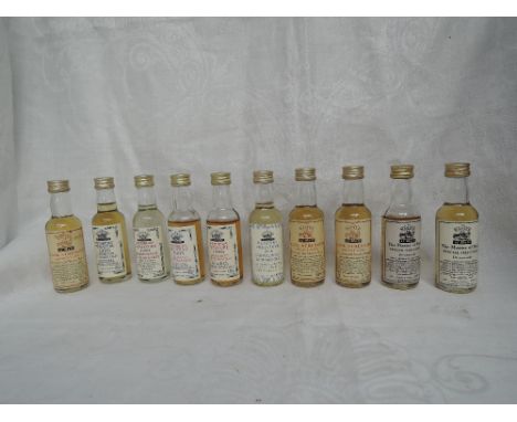 Ten Master of Malts Whisky Miniatures, Members Miniature Lagavulin 1995 16 year olds x2 both 40% vol, Linwood 1996 11 year ol