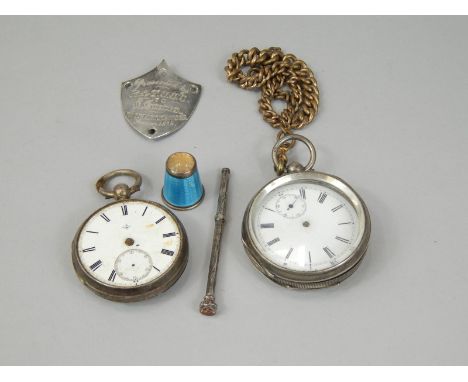 A collection of small silver etc., to include a Continental white metal enamel thimble, stamped to the interior 925, a pocket