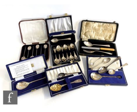 A parcel lot of assorted hallmarked silver flatware to include two cased sets of tea and coffee spoons, individually cased sp