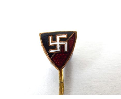 DUTCH NSB (NATIONAAL SOCIALISISCHE BEWEGING IN NEDERLAND) ENAMEL STICKPIN  bearing white swastika, with knurled pin, 65mm