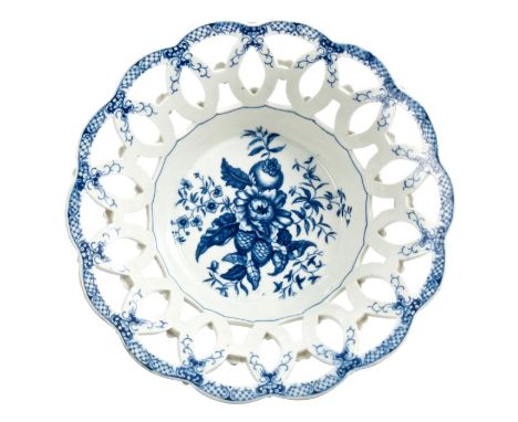 18th century Worcester blue and white pinecone pattern circular basket with reticulated borders and flower bosses - blue cres