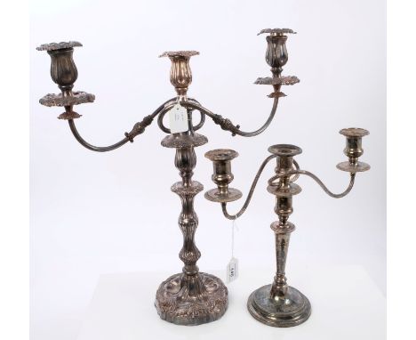 Early 20th century silver plated George III-style three-light candelabrum with twin reeded branches and fluted decoration, st