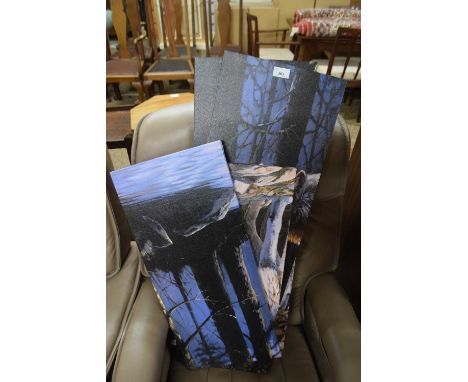 Modern four section canvas print depicting wolves