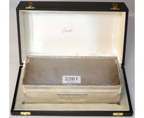 An Elizabeth II Cigar Box and Cover, Birmingham 1991, of rectangular form with engine turned decoration within cast borders, 