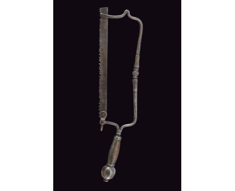 dating: Late 17th - Early 18th Century provenance: Italy, Made of iron, consisting of an arch decorated in the centre with a 