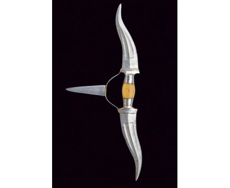 dating: Late 19th Century provenance: India, Made of iron, grip provided with horn grip scales, the edge of the grip featurin