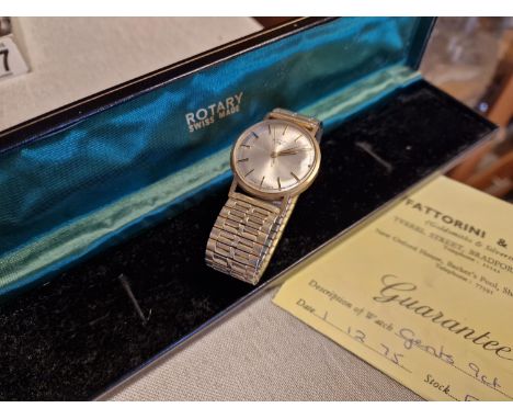 9ct Gold Gents Rotary Wrist Watch w/flexi-strap and original 1970's Fattorini Guarantee Receipt - 52.8g