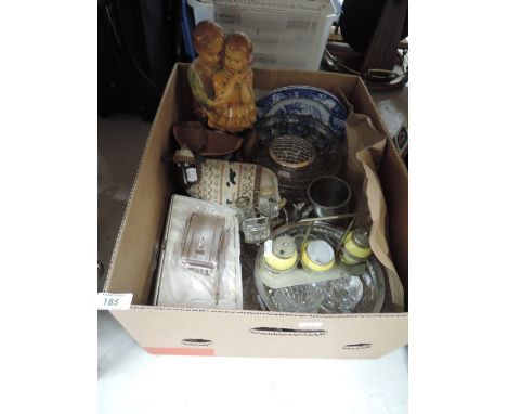 A selection of vintage trinkets and ceramics