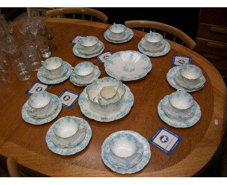  




10 trio's consisting of milk jug, sugar bowl, 2 plates 1894-1910. C.W. Wileman, pre shelley
 
Fair condition4 side plat