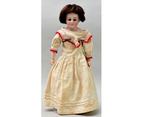 Porzellankopf-Püppchen, ca. 1900Brustblattkopf, gemarkt "3095" (Modellnr. v. Armand Marseille ab 1896), feste blaue Glasaugen
