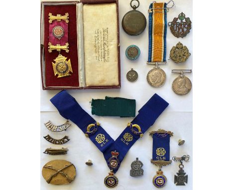 A War Medal named to T.5-118 W.J.Pringle P.O. R.N.V.R. and a Royal Navy Reserve Good Conduct medal named to 5/118 W.J.Pringle