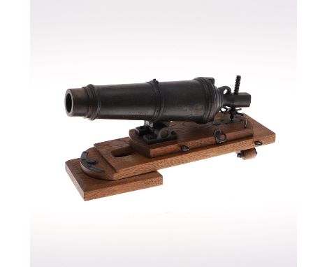 A finely made model of a 68 pounder carronade from H.M.S. Victory's Foc'sle on a sliding and rotating carriage. The cannon 29